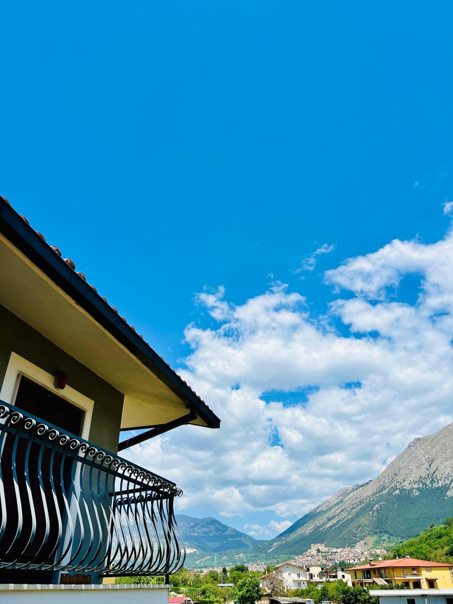 Hotel Paradiso เชลาโน ภายนอก รูปภาพ