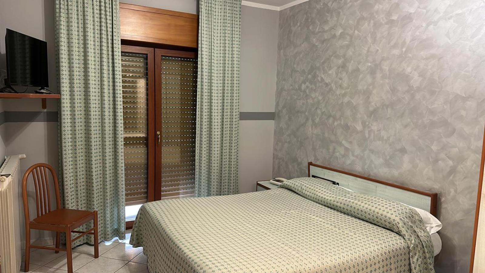 Hotel Paradiso เชลาโน ภายนอก รูปภาพ